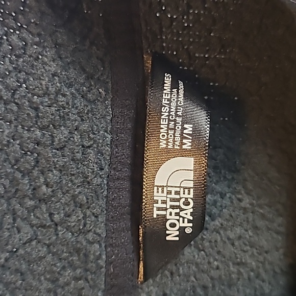 The North Face Charcoal Pullover Size Med - Picture 3 of 4